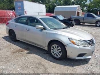  Salvage Nissan Altima
