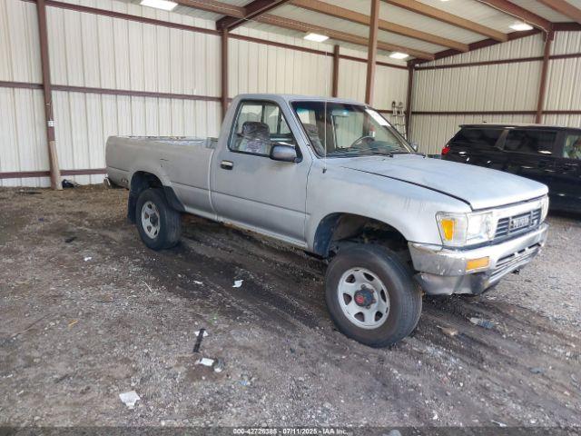  Salvage Toyota Pickup