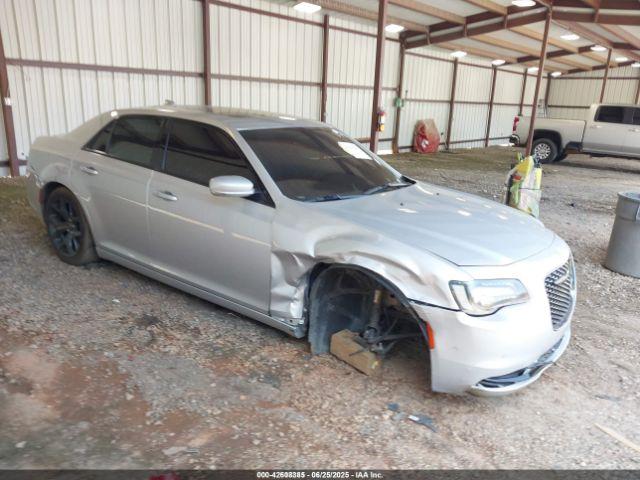  Salvage Chrysler 300