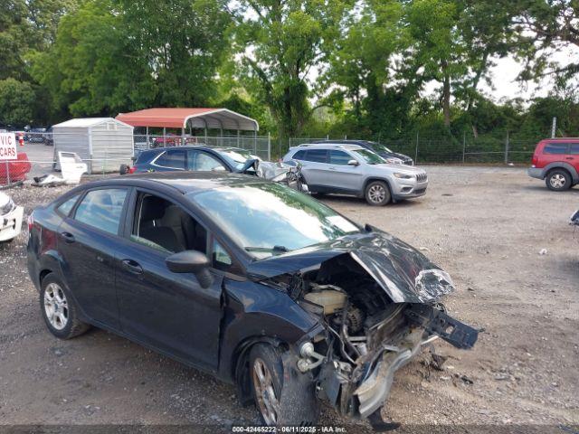  Salvage Ford Fiesta