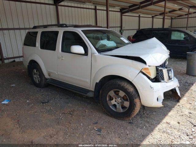  Salvage Nissan Pathfinder