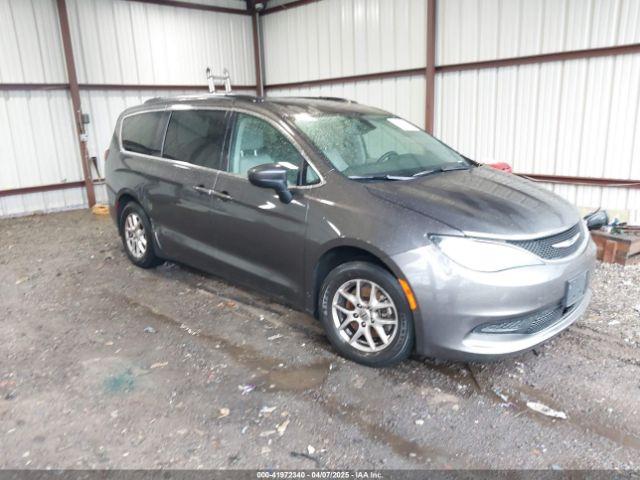  Salvage Chrysler Voyager