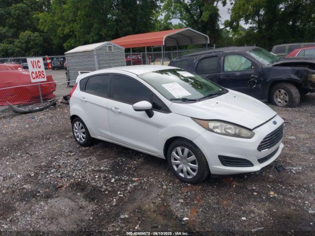  Salvage Ford Fiesta