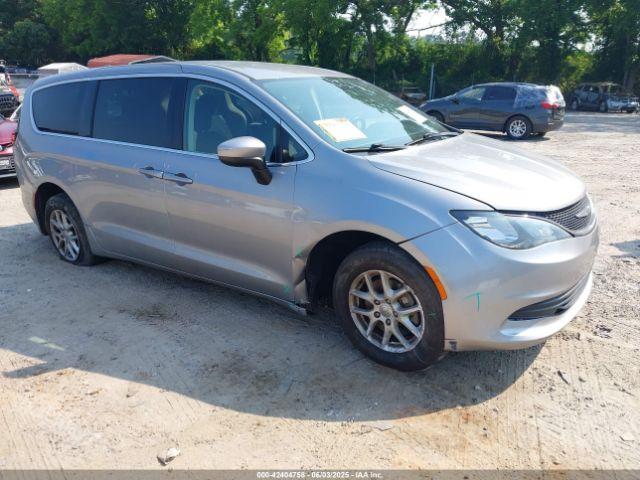  Salvage Chrysler Pacifica