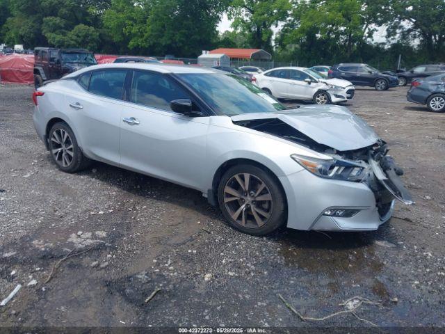  Salvage Nissan Maxima
