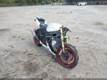  Salvage Suzuki Gsx-r750