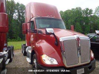  Salvage Kenworth T680