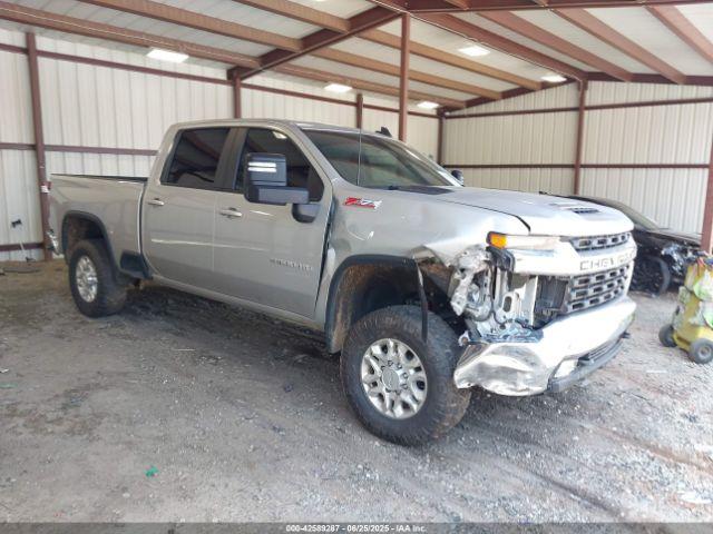 Salvage Chevrolet Silverado 2500