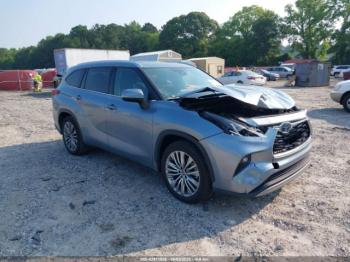  Salvage Toyota Highlander
