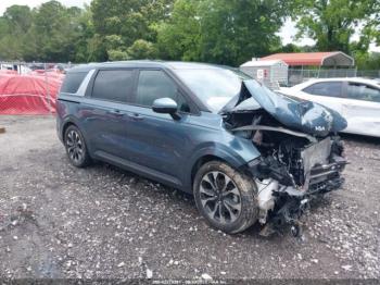  Salvage Kia Carnival