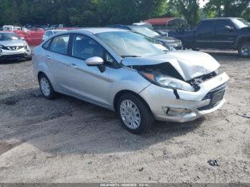  Salvage Ford Fiesta