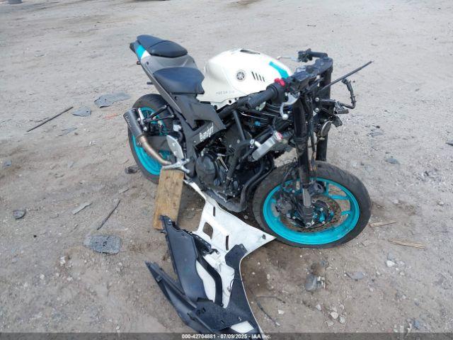  Salvage Yamaha Yzfr3