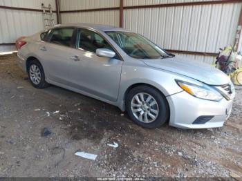  Salvage Nissan Altima