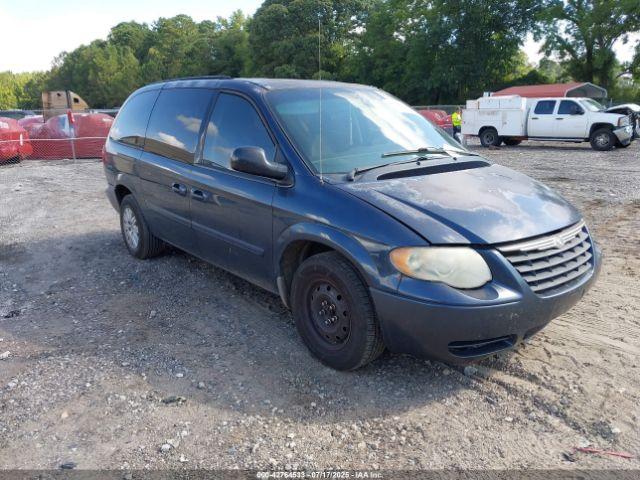  Salvage Chrysler Town & Country