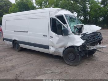  Salvage Mercedes-Benz Sprinter 2500