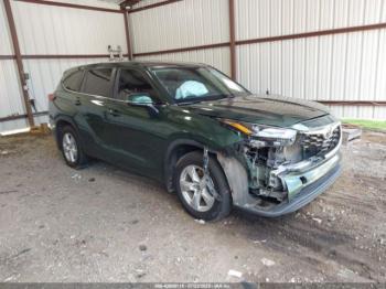  Salvage Toyota Highlander