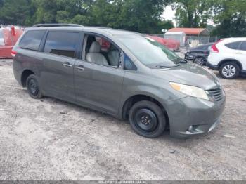  Salvage Toyota Sienna
