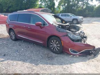  Salvage Chrysler Pacifica