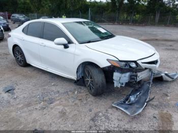  Salvage Toyota Camry