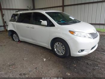  Salvage Toyota Sienna