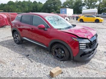  Salvage Nissan Kicks