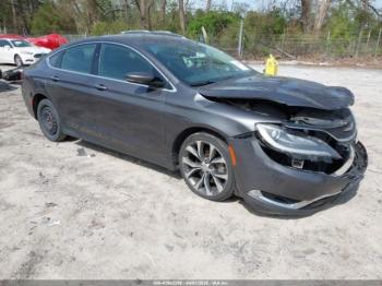  Salvage Chrysler 200