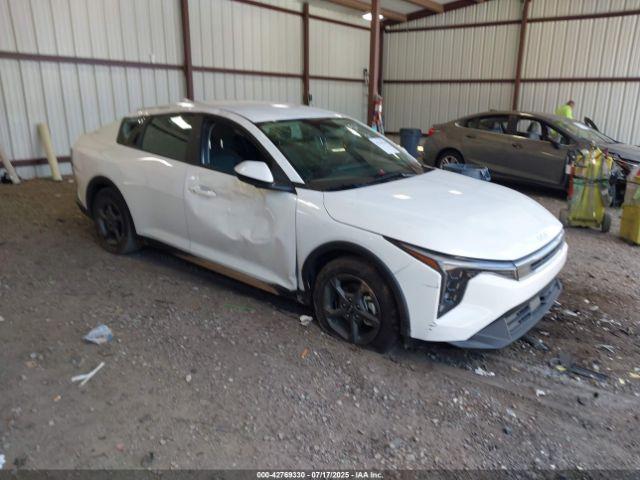  Salvage Kia K4