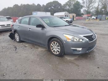  Salvage Nissan Altima