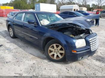  Salvage Chrysler 300