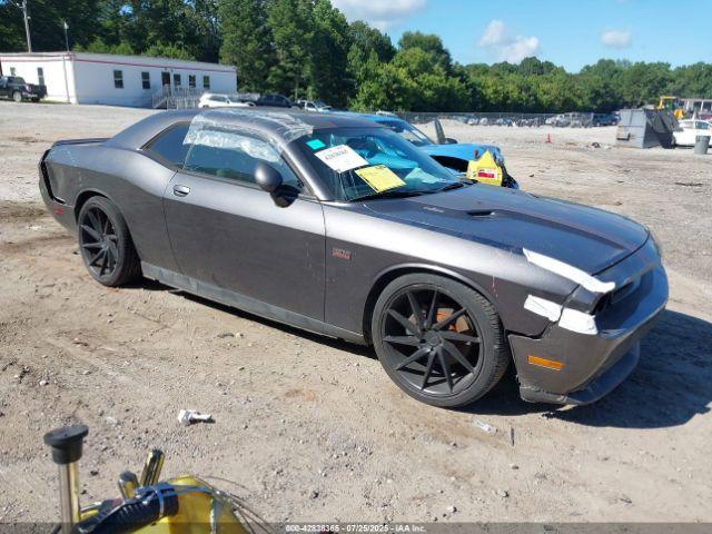  Salvage Dodge Challenger