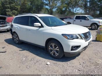 Salvage Nissan Pathfinder