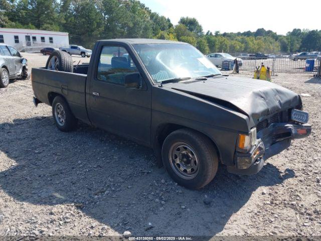  Salvage Nissan D21