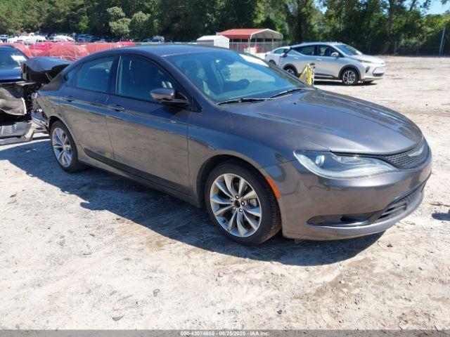  Salvage Chrysler 200