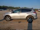 Toyota RAV4 Le Image 9