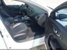 Chrysler 200 Limited Platinum Image 2