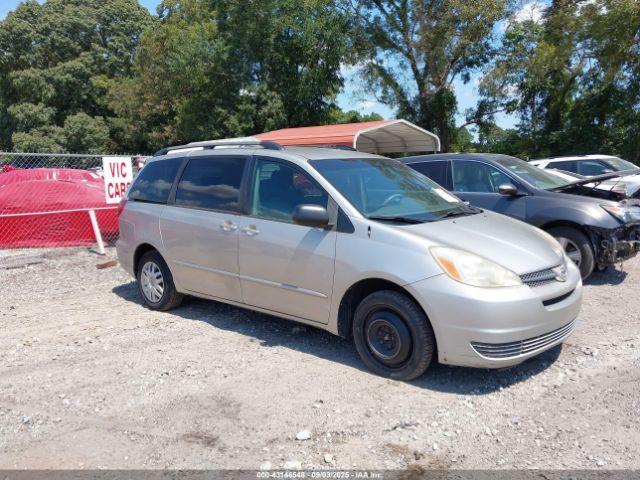  Salvage Toyota Sienna