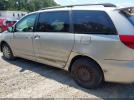 Toyota Sienna Le Image 10