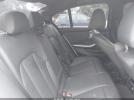 BMW 3 Series Image 6