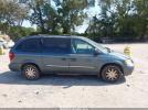 Chrysler Town & Country Touring Image 10
