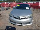 Toyota Camry Se Image 8
