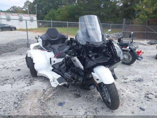  Salvage Honda Gl1800