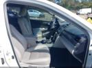 Toyota Camry Le Image 4