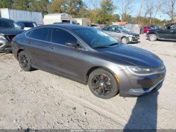  Salvage Chrysler 200