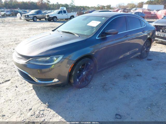 Chrysler 200 Limited Image 10