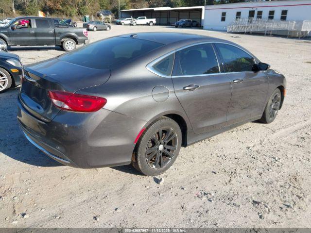 Chrysler 200 Limited Image 5