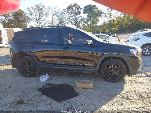 GMC Terrain Fwd Slt Image 2