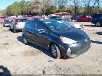  Salvage Toyota Prius c