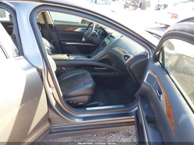 Lincoln MKZ Hybrid Image 5