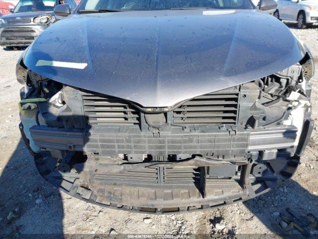 Lincoln MKZ Hybrid Image 3