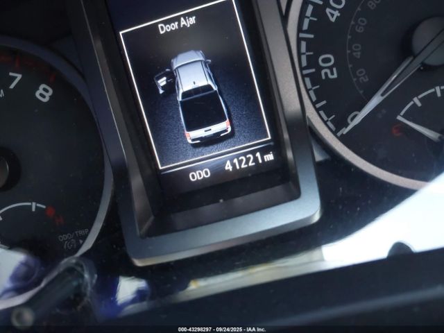 Toyota Tacoma Sr5 V6 Image 16